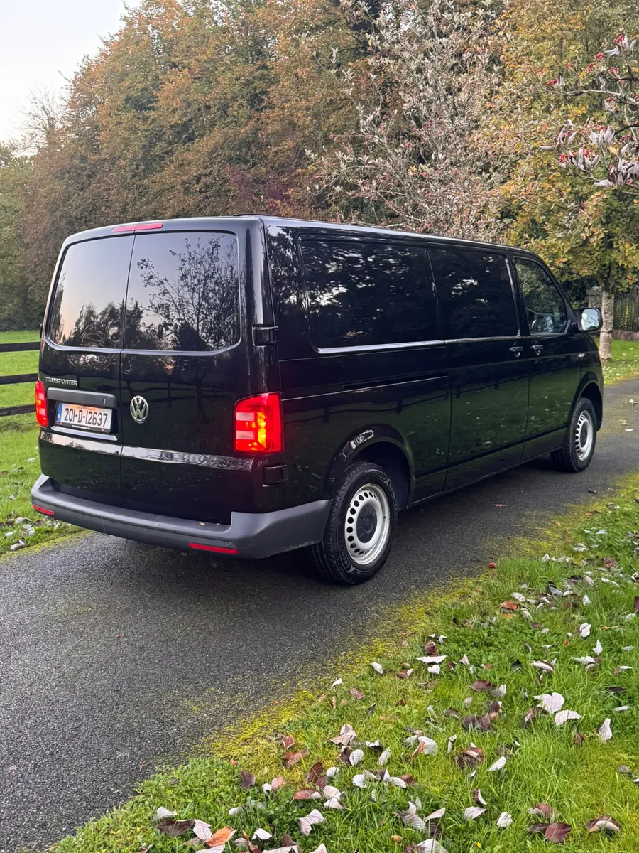 Volkswagen Transporter Dual Sliding Door NO VAT - Image 3