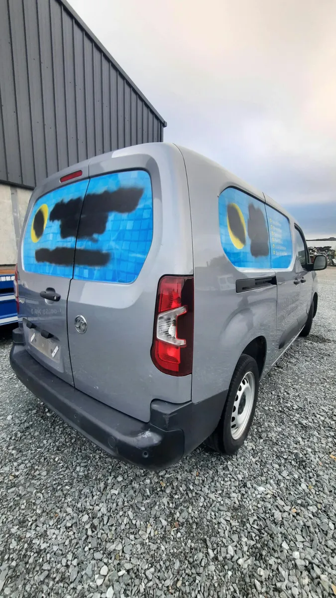 2023 Vauxhall Combo For Dismantling - Image 4