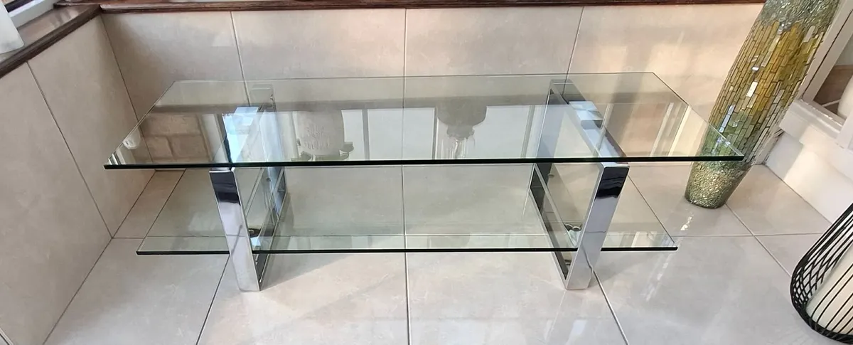 Glass coffee table - Image 1