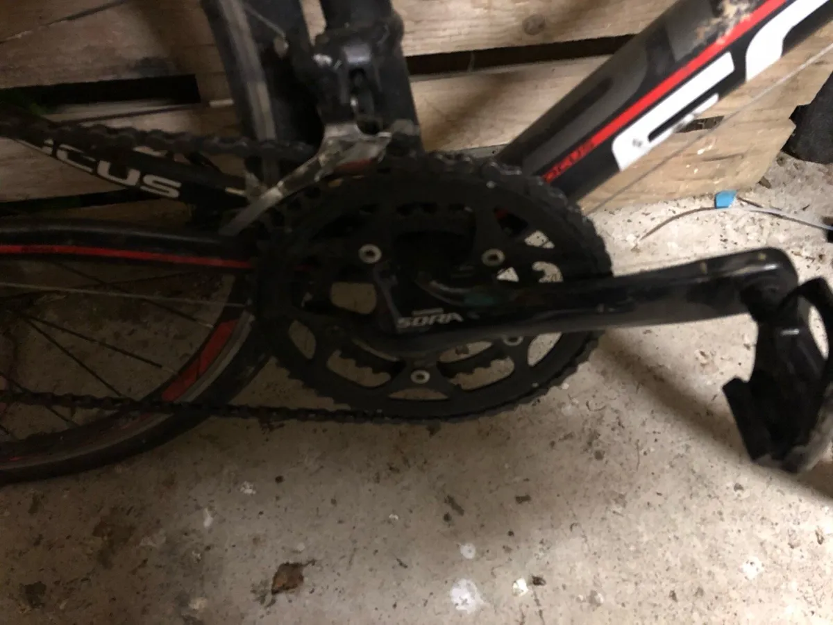 Road bike - Image 3