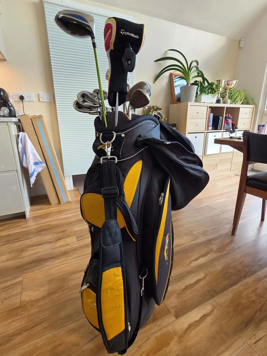 Golf clubs with Bag+Caddy - Image 1