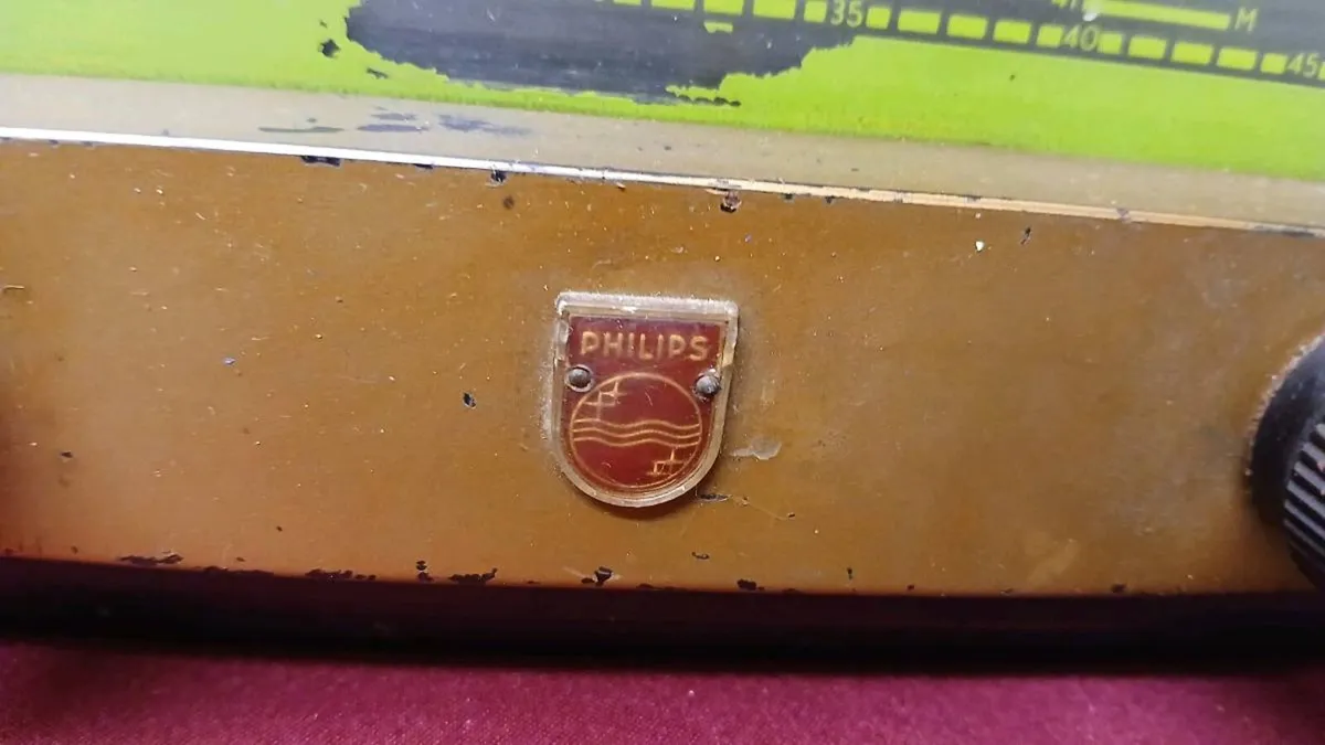 Old Philips Radio - Image 2