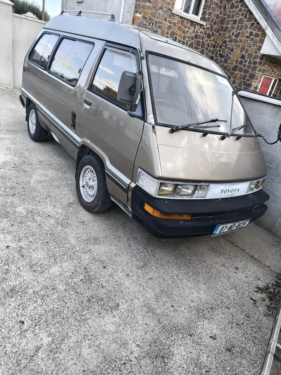 Toyota masterace surf van  and 70 series - Image 1