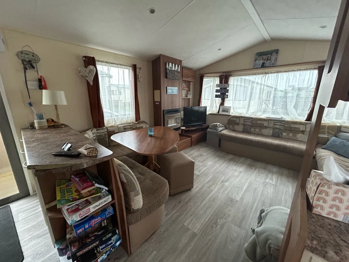 Mobile Home - Image 2