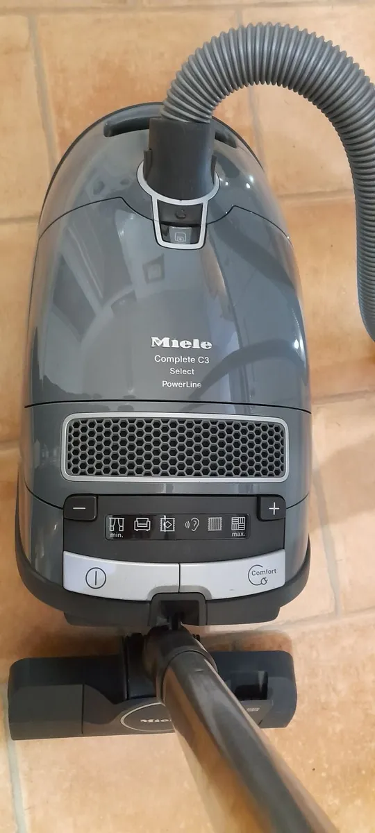 Miele vacuum/Hoover cleaner - Image 3