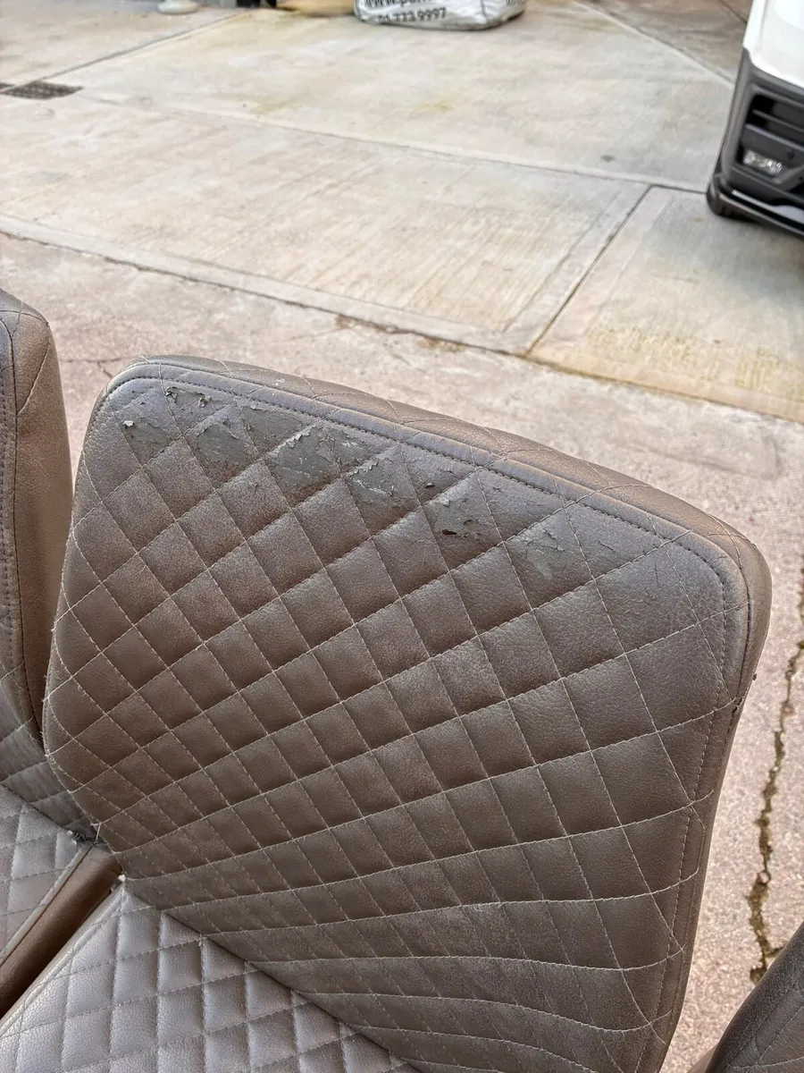Kitchen chairs - Image 3