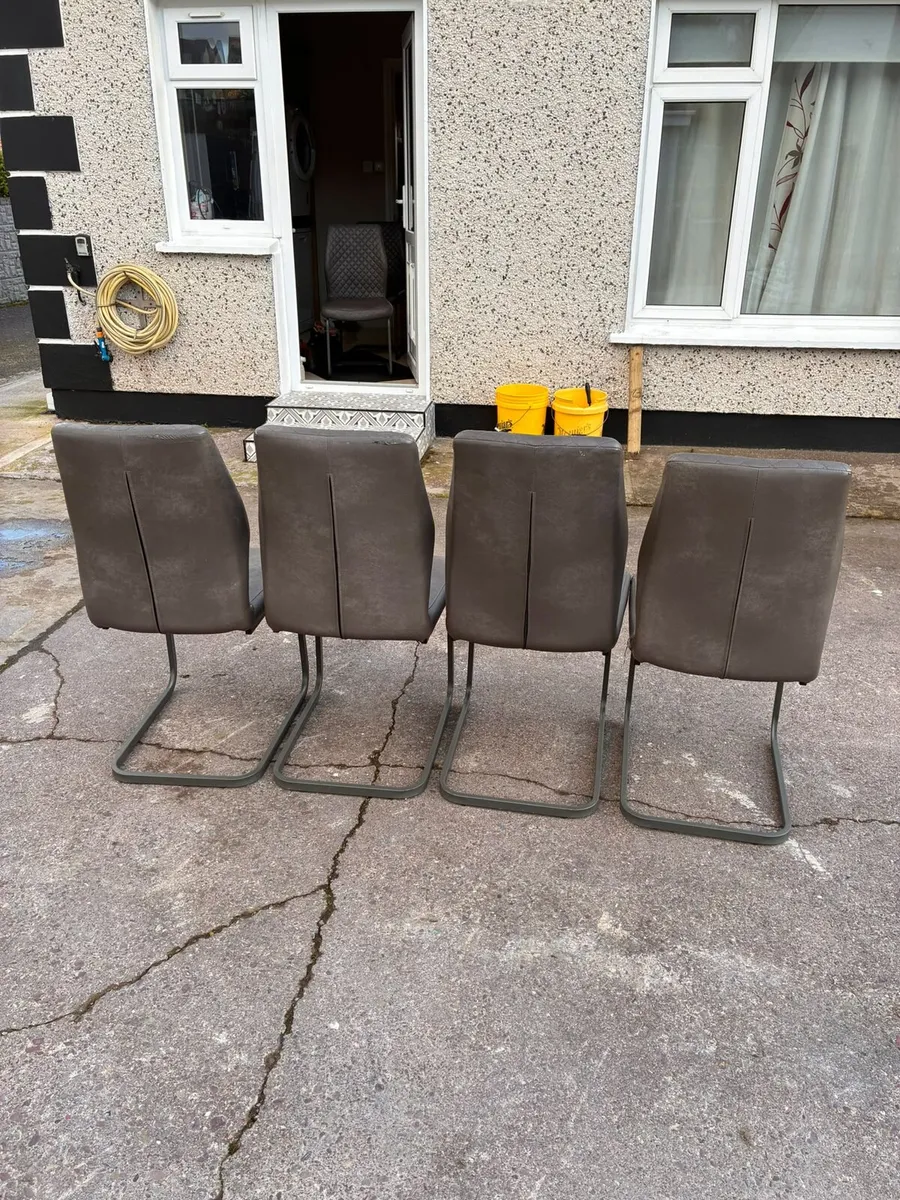 Kitchen chairs - Image 4