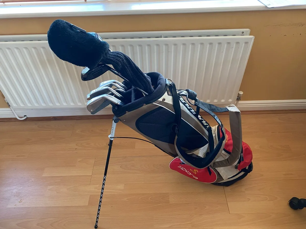 Full set of left hand golf clubs and bag - Image 1