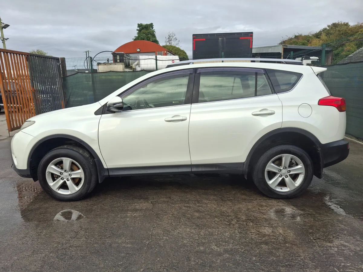 2014 Toyota Rav 4 2.0 D4D - Image 3
