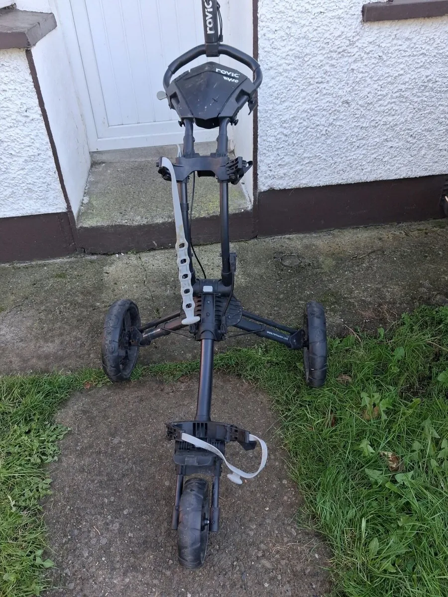 Golf trolley - Image 1