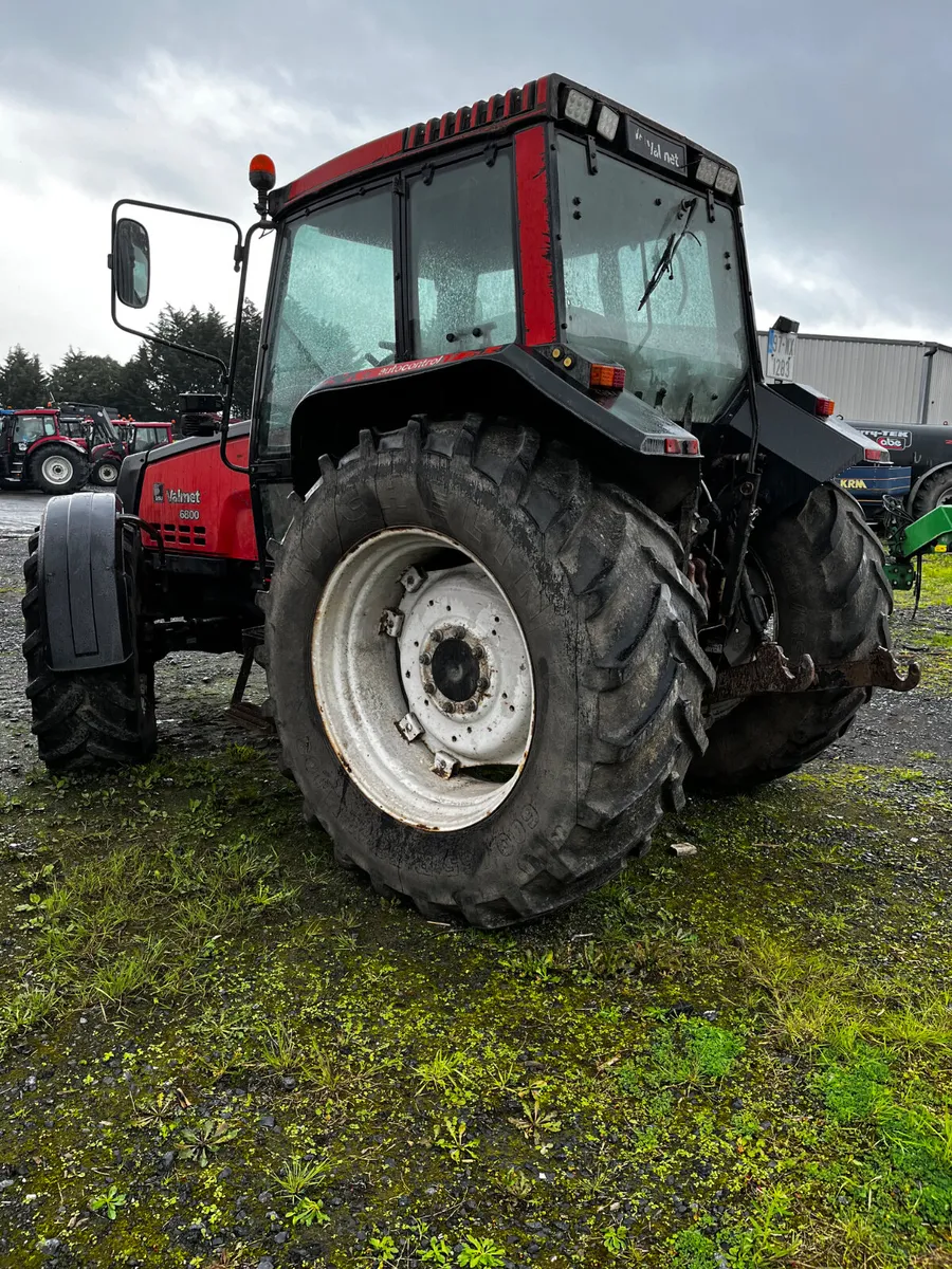 Valtra 6800 - Image 2