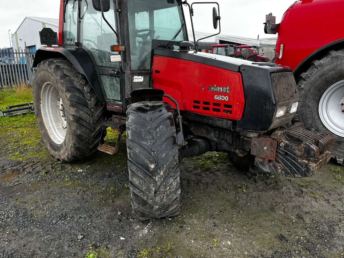 Valtra 6800 - Image 1