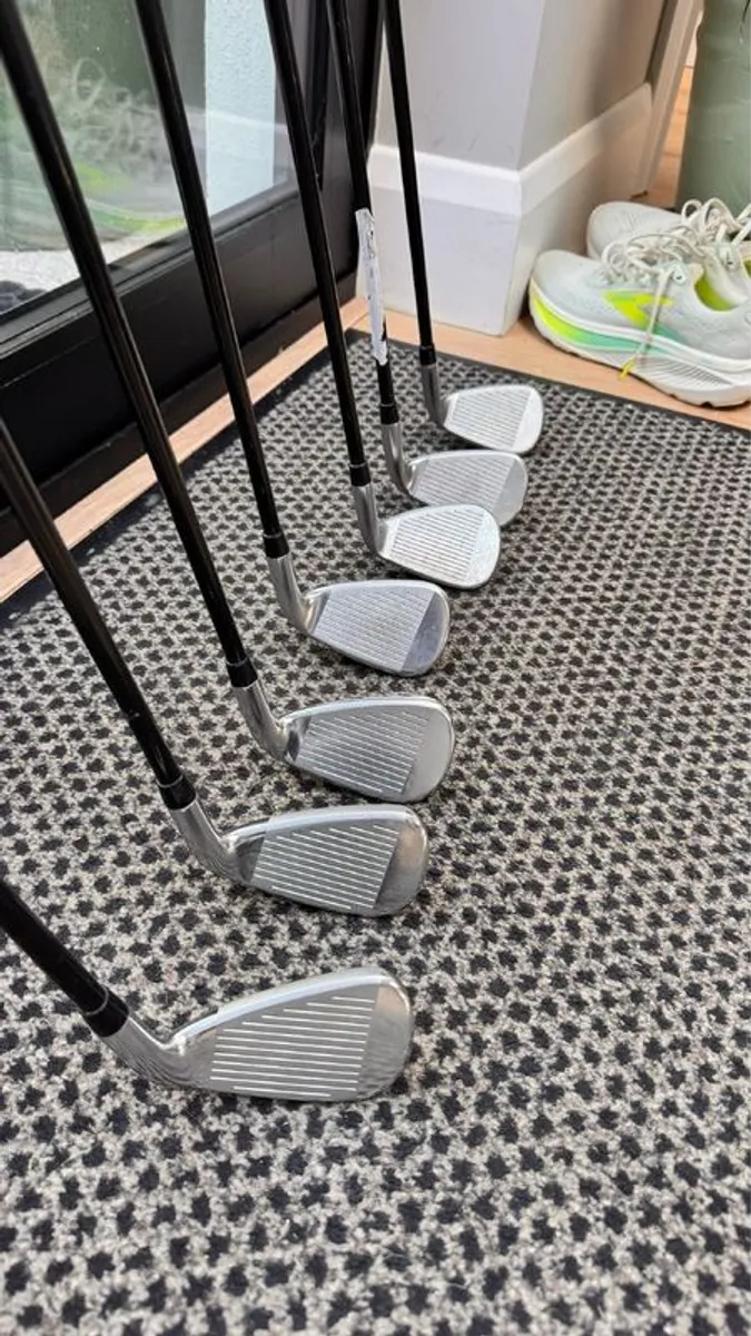 Golf Club - Image 2