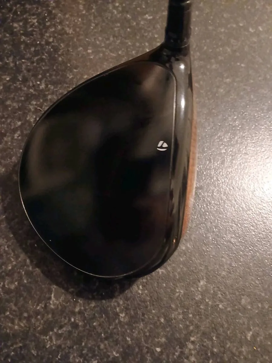 Stelth  driver  perfect condition. Callaway 3 wood - Image 4