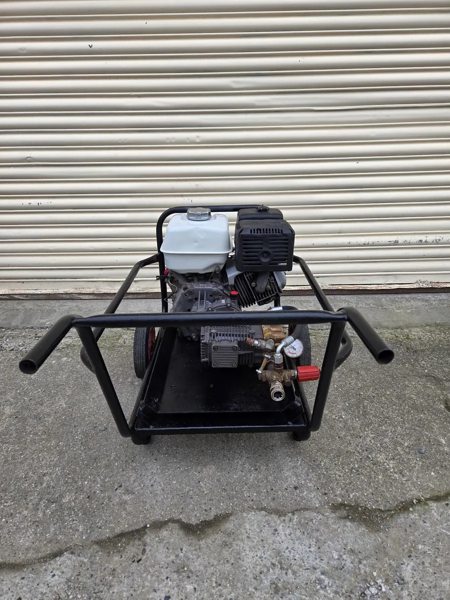 Honda GX390 13HP Professional Petrol Power Washer - Image 4