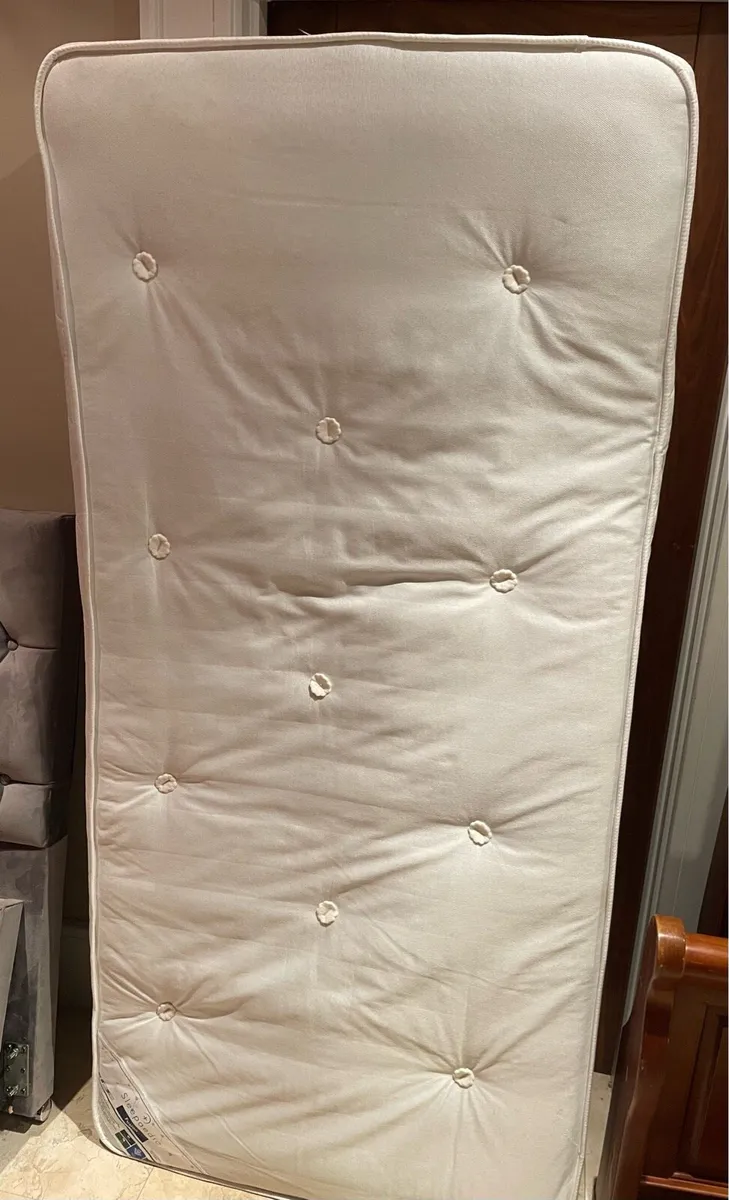 As New - 2 x Spotless Soft Single Mattresses - Image 2