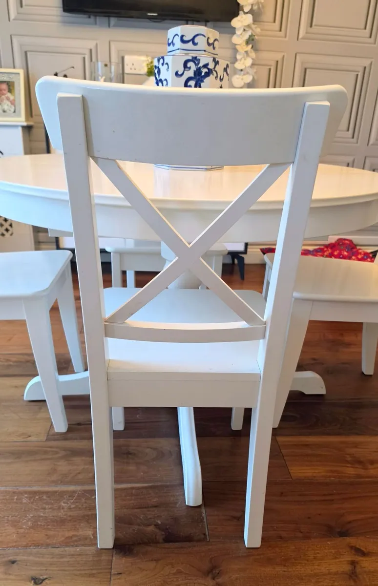 Extendable Table and 4 Chairs - Image 3