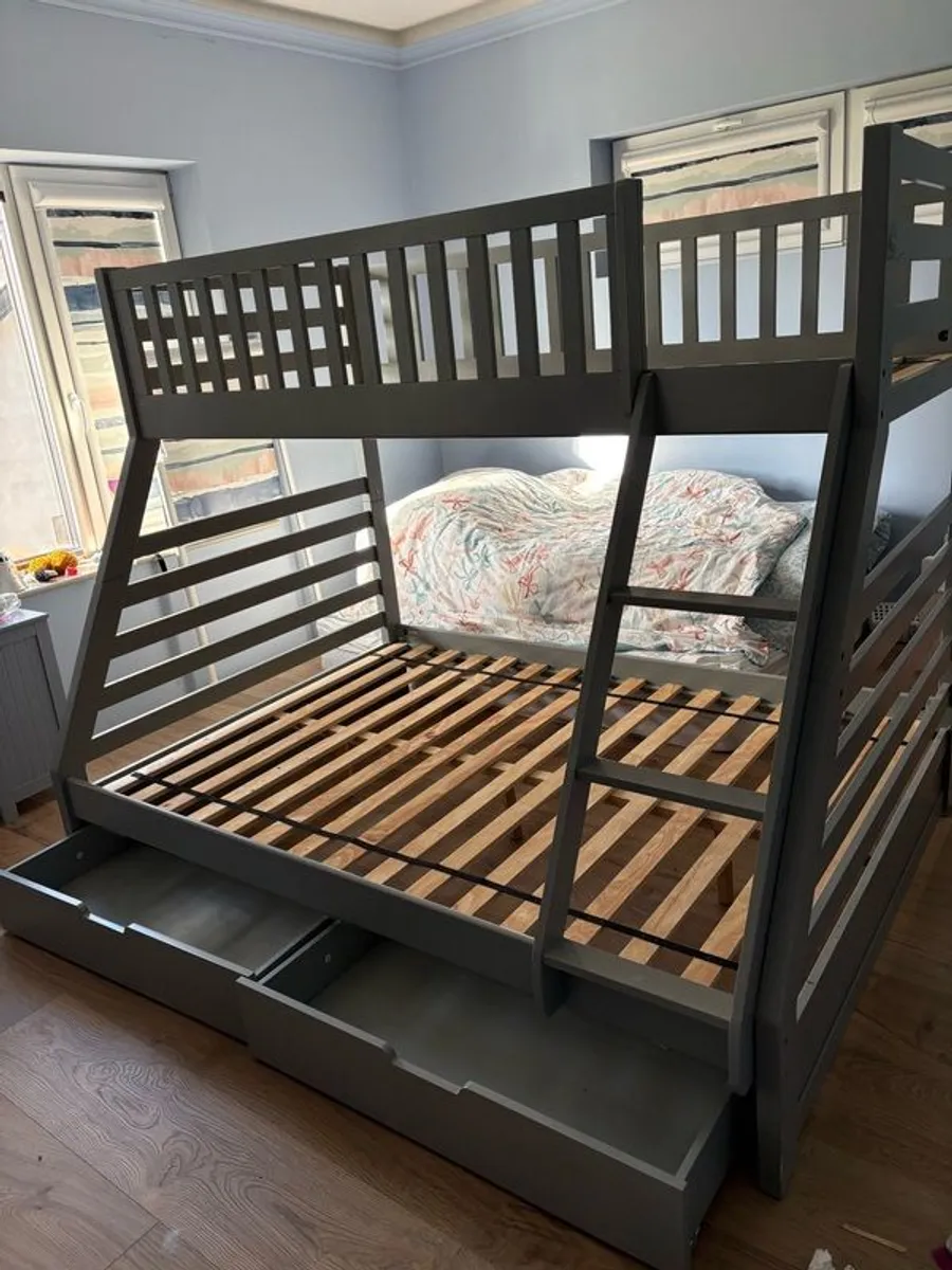Triple grey bunk - Image 1