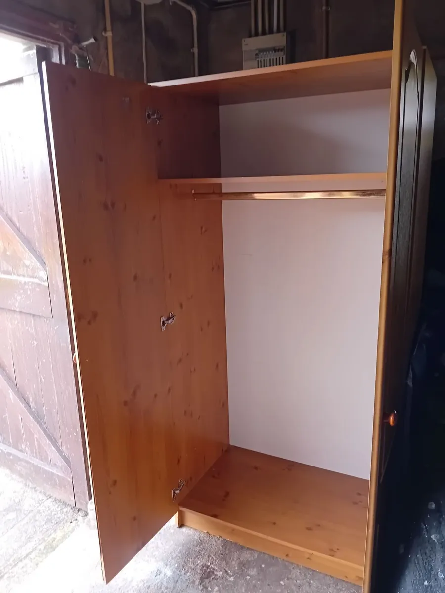 Wardrobe - Image 4
