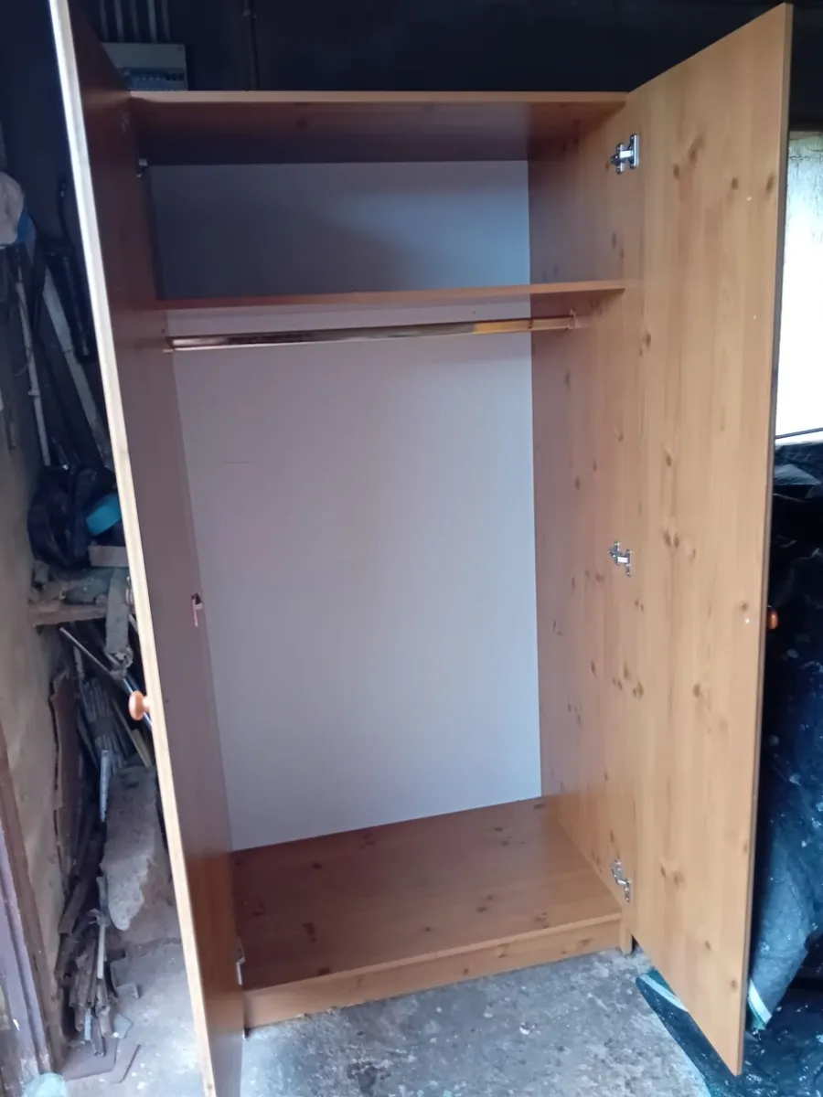Wardrobe - Image 3