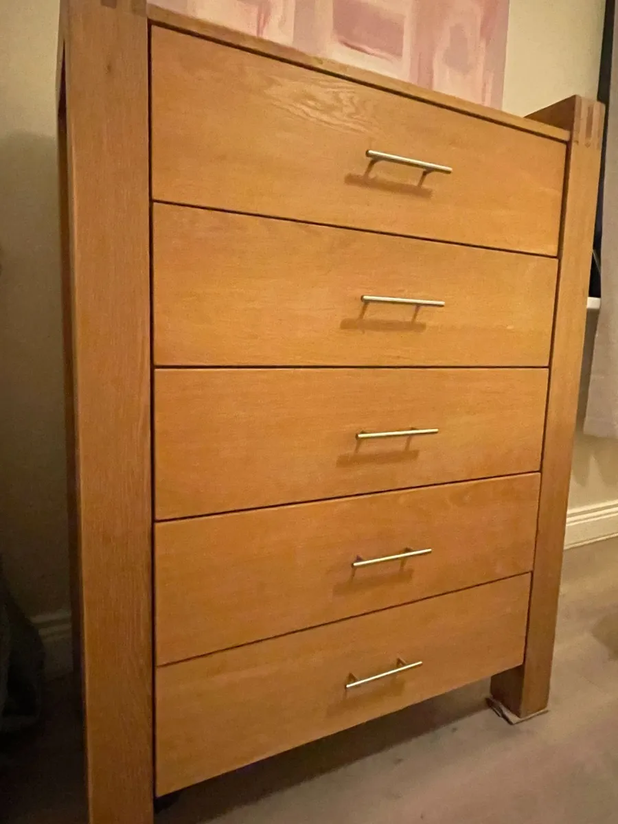 Solid oak bed frame (Super King) - Image 2