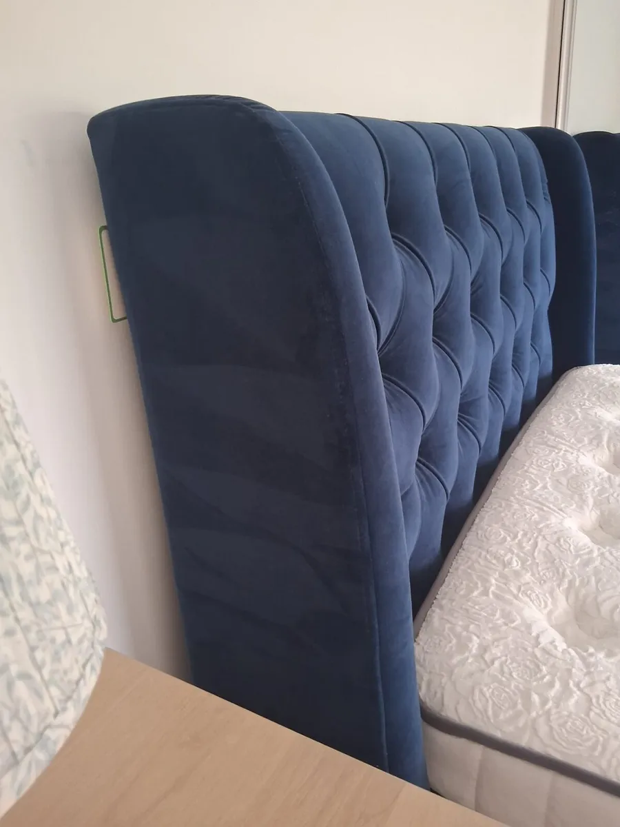 Bed frame - Image 1