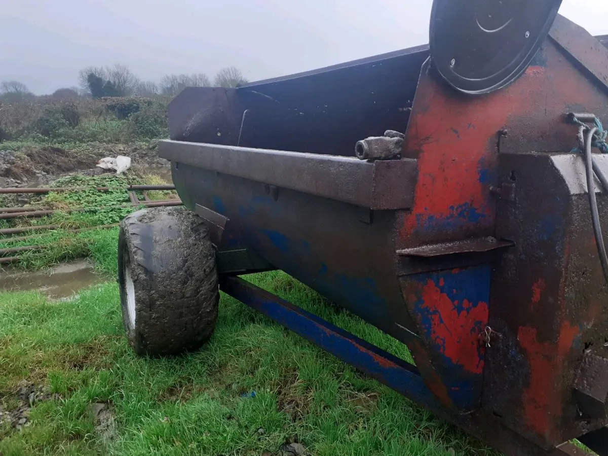 Dung spreader - Image 3