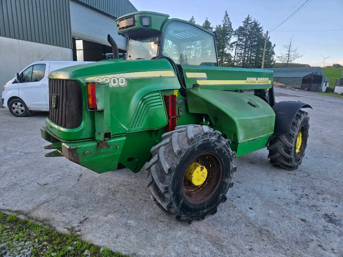 JOHN DEERE 3200 - Image 2