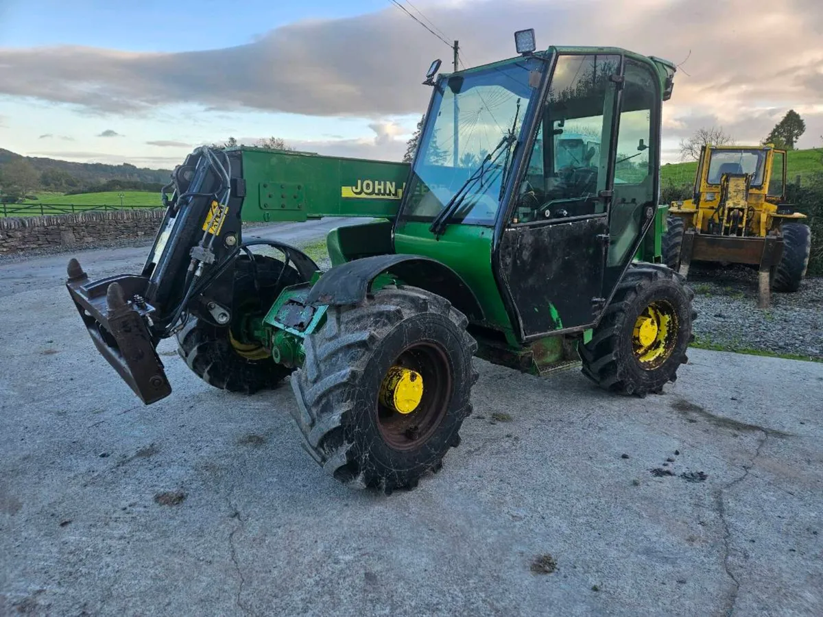 JOHN DEERE 3200 - Image 4