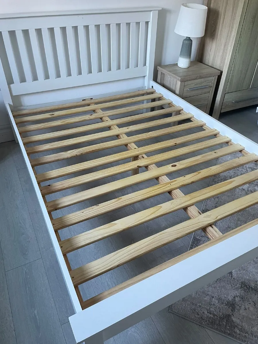 Double bed - Image 2