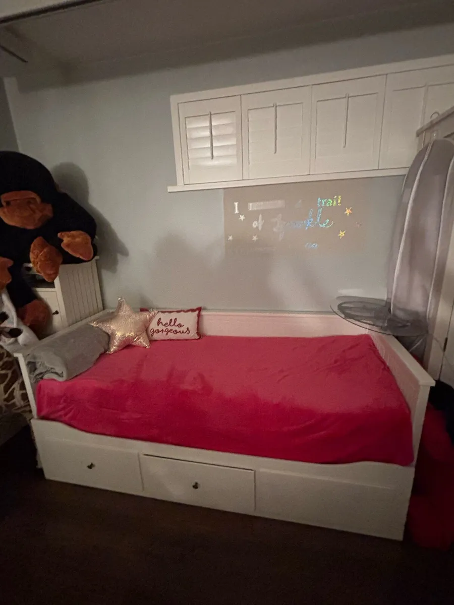 IKEA HEMNES couch bed - Image 2