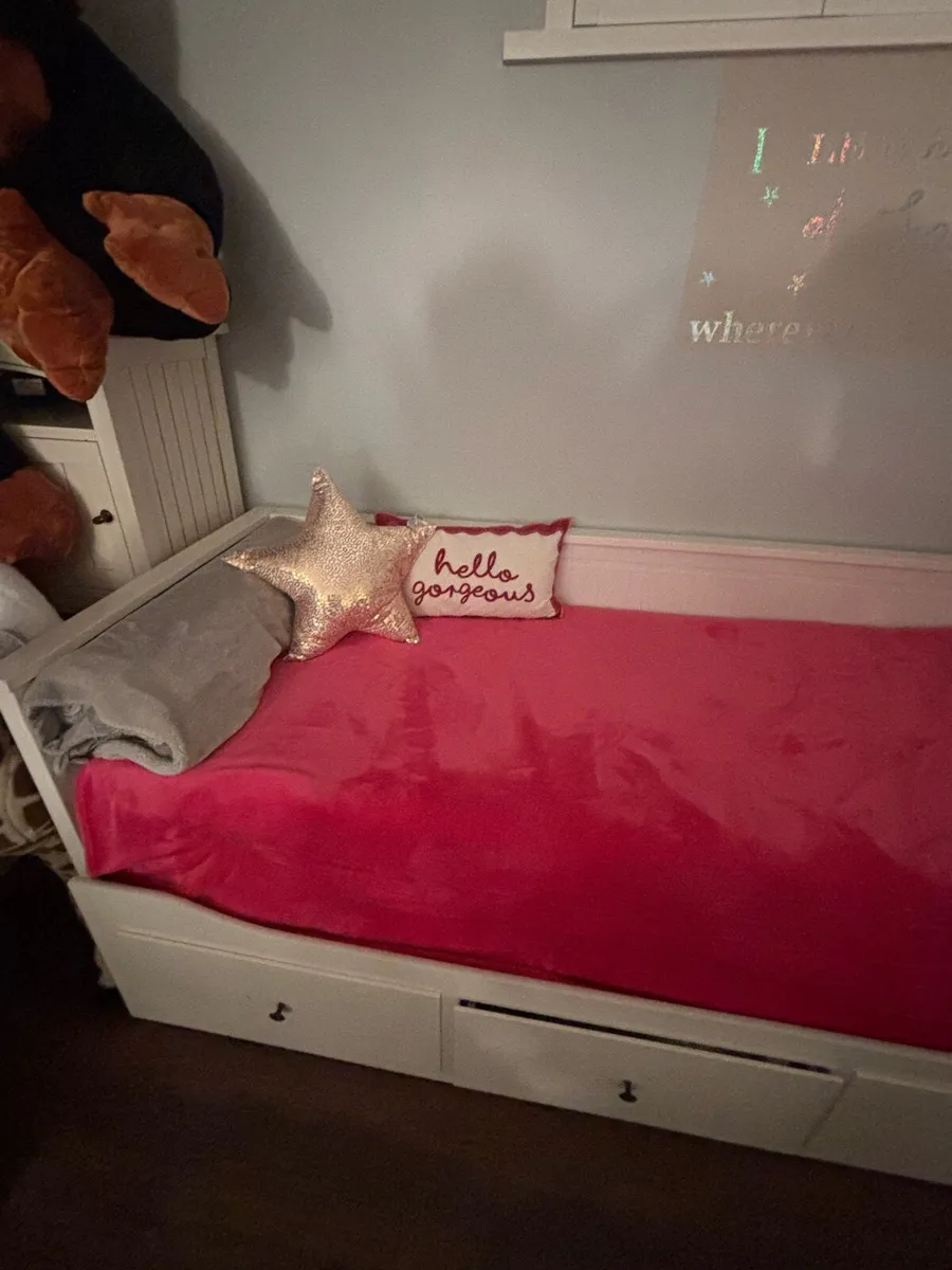 IKEA HEMNES couch bed - Image 3