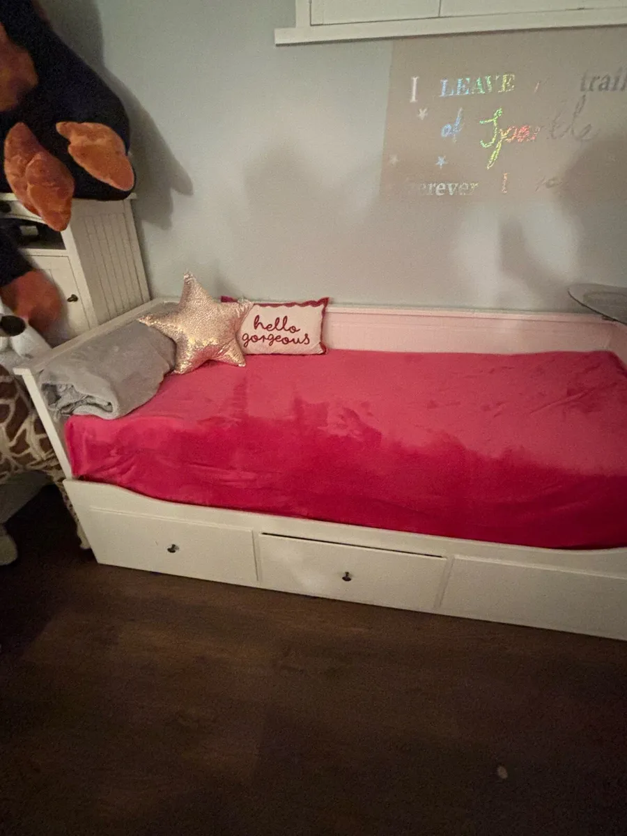 IKEA HEMNES couch bed - Image 4