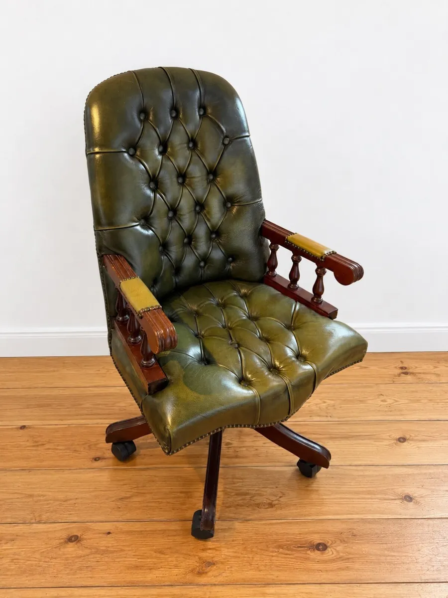 Chesterfield Mountbatton Green Captain Chair - Image 3