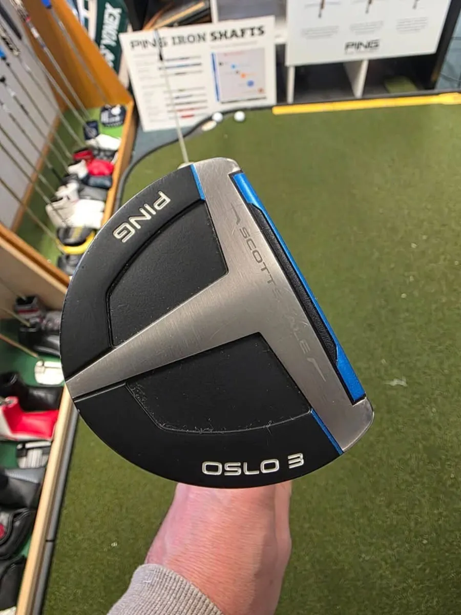 Like New Ping Scottsdale Oslo 3 Putter - Image 1
