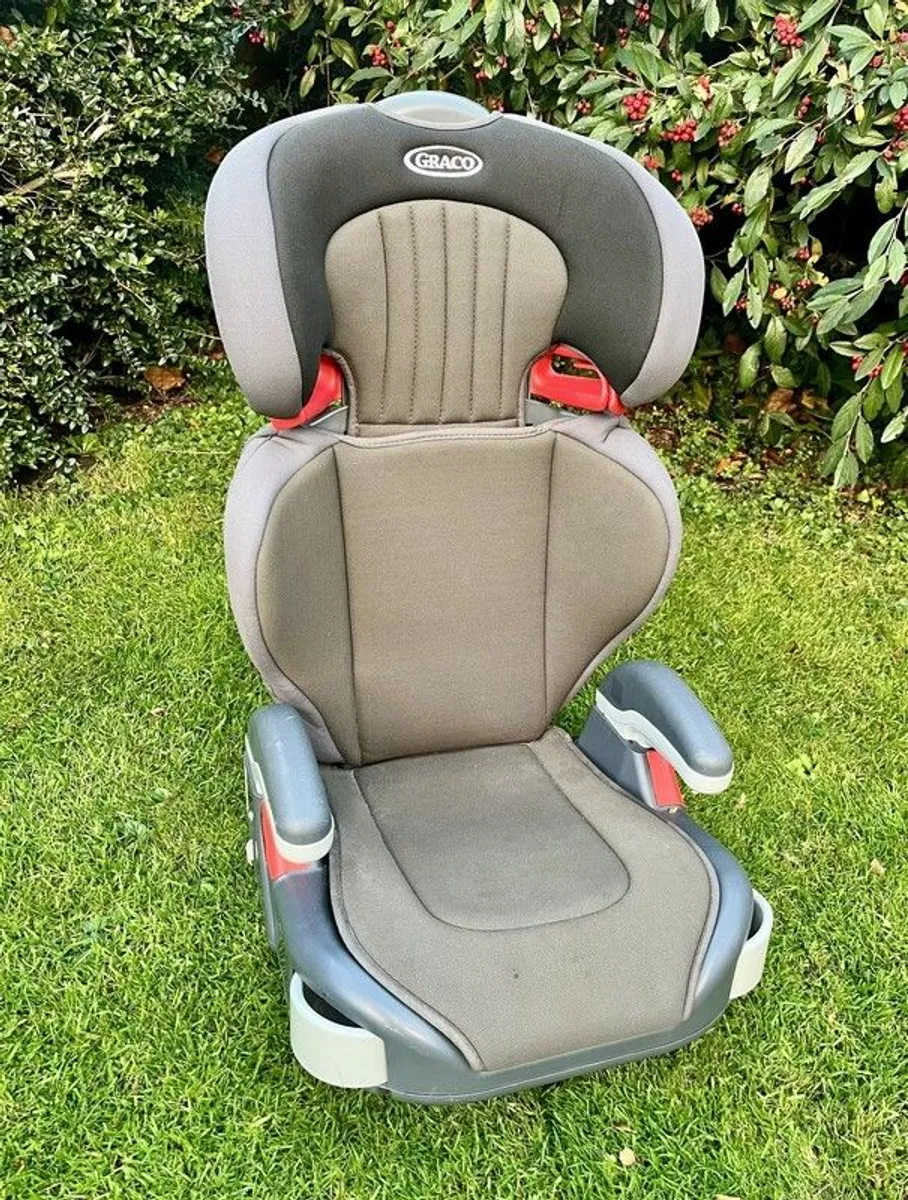 Quinny Zapp pushchair and Graco booster car seat - Image 2