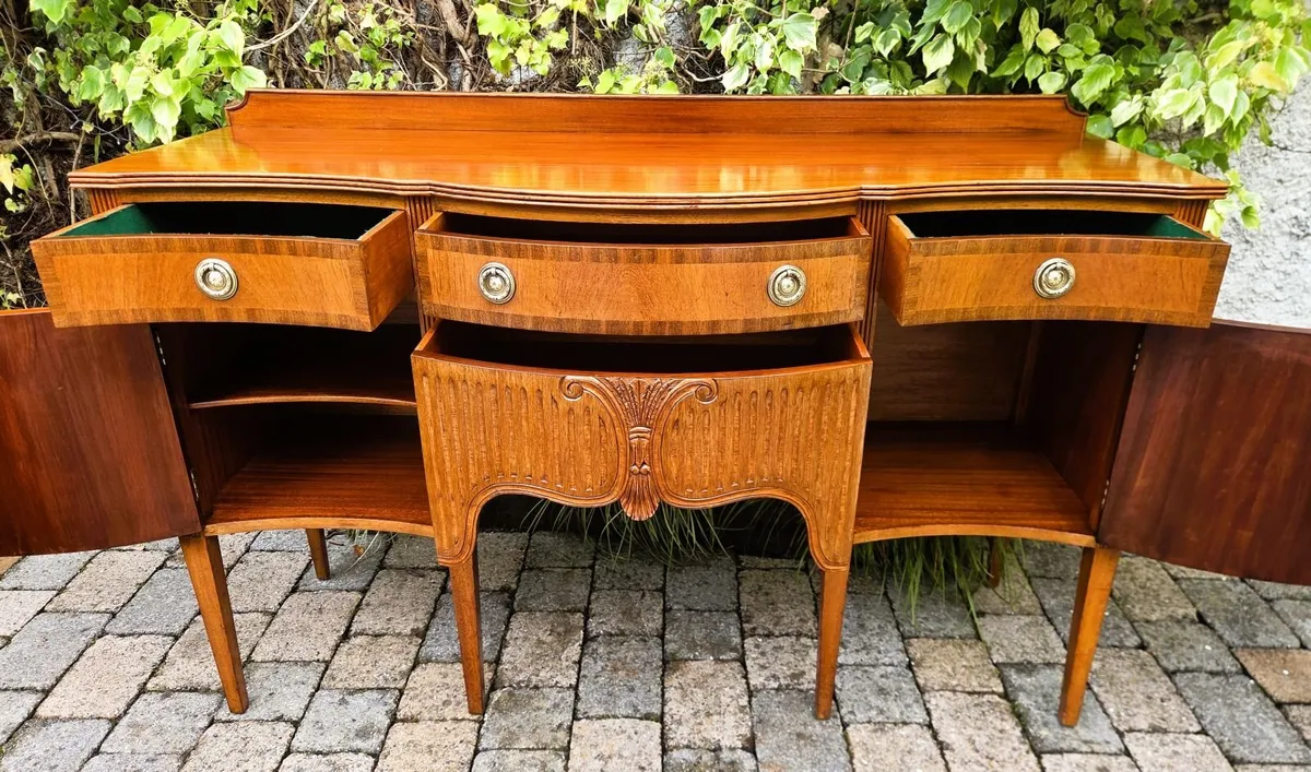 Vintage Mahogany Sideboard - Image 4