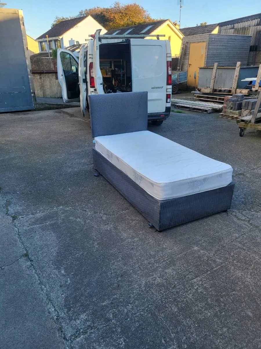 Single Beds×3 - Image 1
