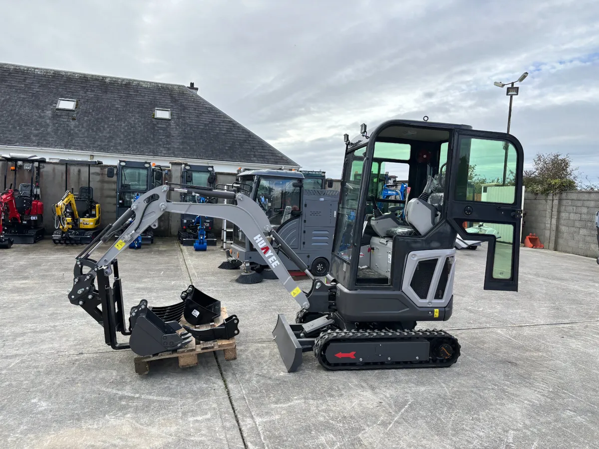 Huayee 1.6 ton Mini Digger... 1 Yr Warranty - Image 2
