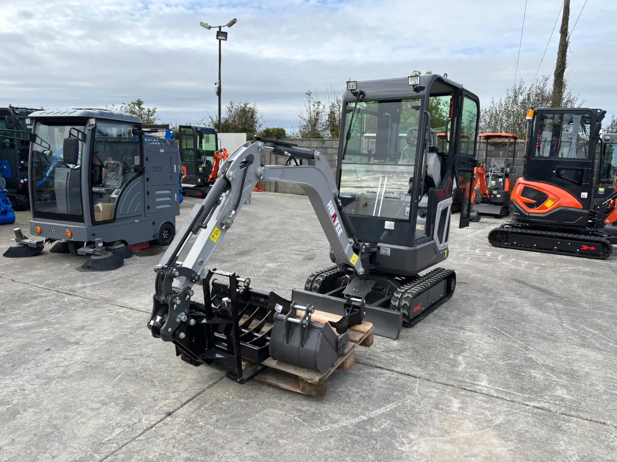 Huayee 1.6 ton Mini Digger... 1 Yr Warranty - Image 4