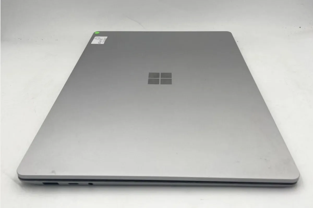 Microsoft Surface Laptop 3 Touch I5 8GB 256GB SSD - Image 3