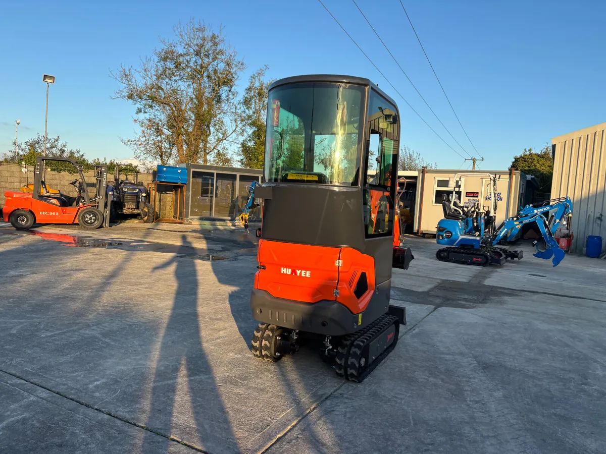 HUAYEE HY12 MINI EXCAVATOR — KUBOTA DIESEL POWER - Image 4