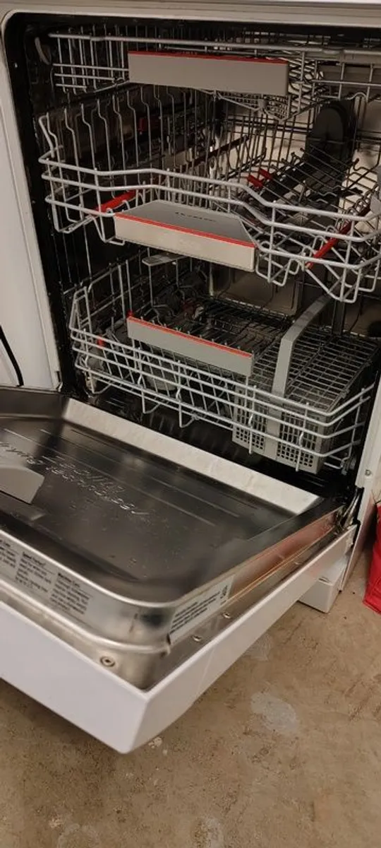 Bosch Series 6 Dishwasher - Image 2