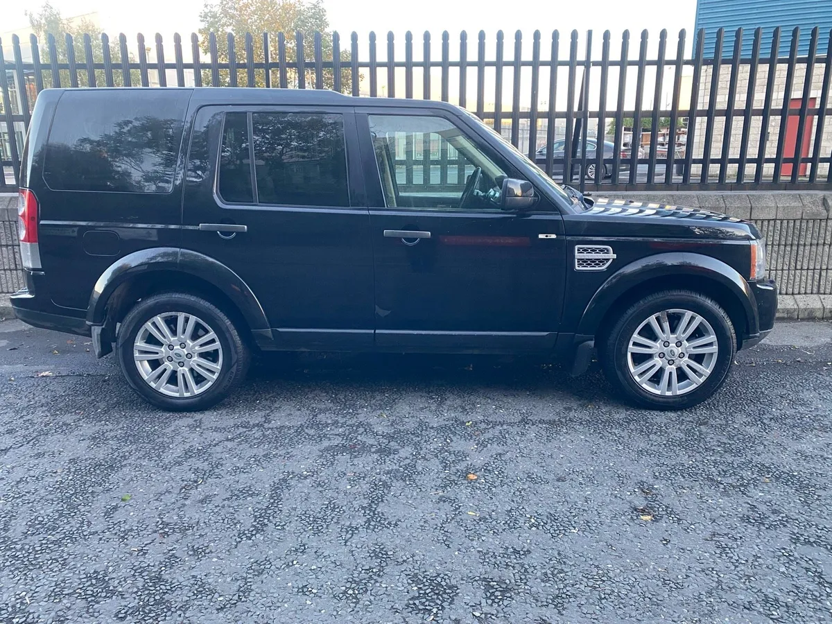 2013 Landrover Discovery 3.0L  // Crewcab - Image 3