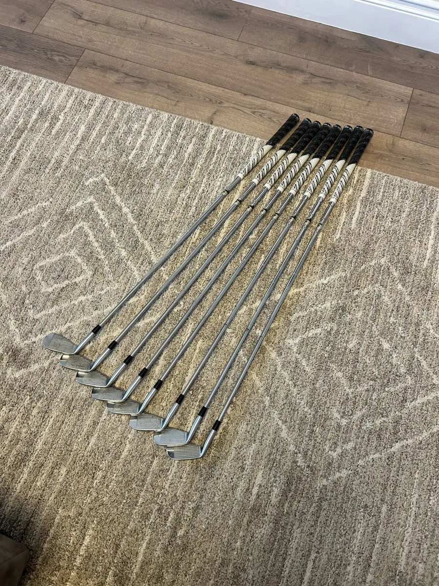 Mizuno MP-37 irons - Image 2