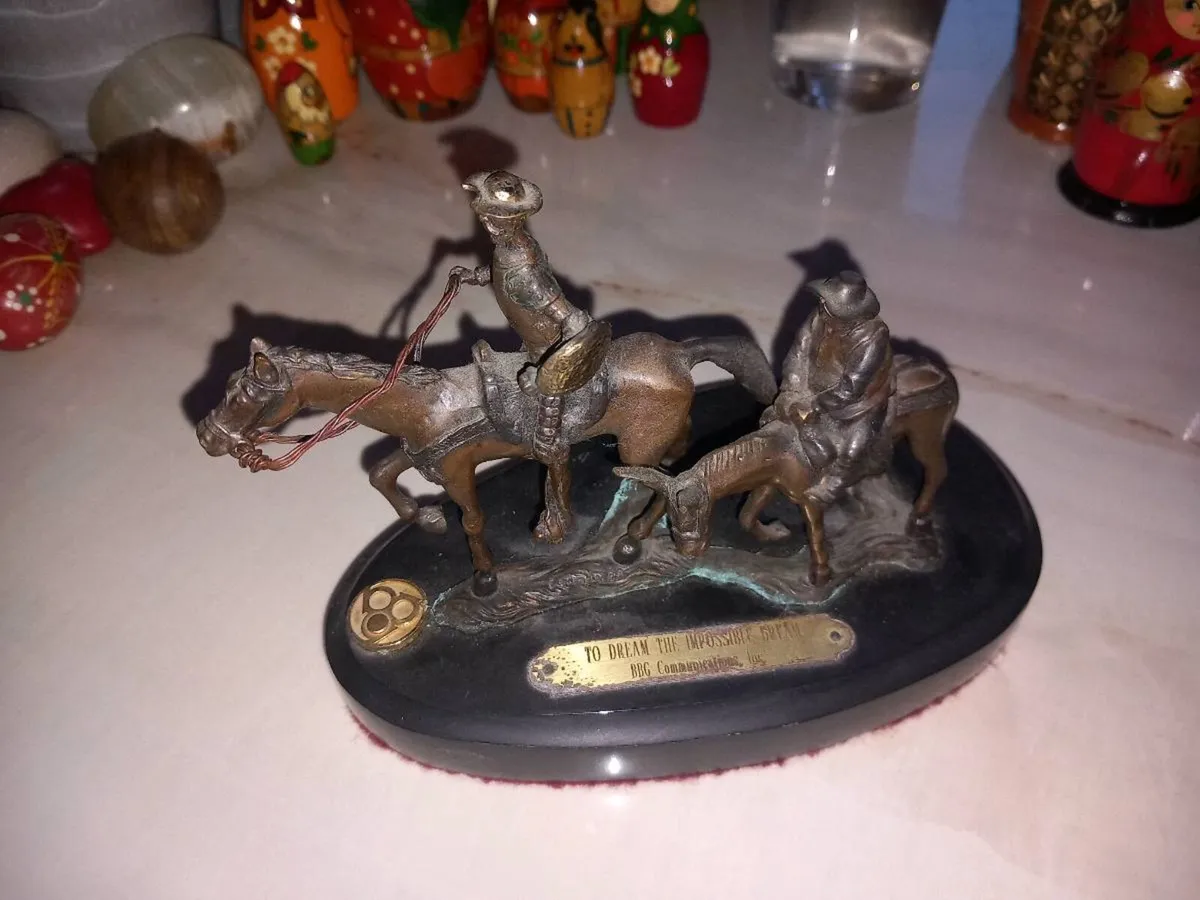 Bronze sculpture of Don Quixote, collectible post - Image 4