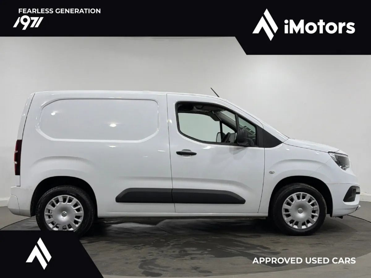 Vauxhall Combo L1H1 1.5 Turbo D 2000 Sportive | Ca - Image 2