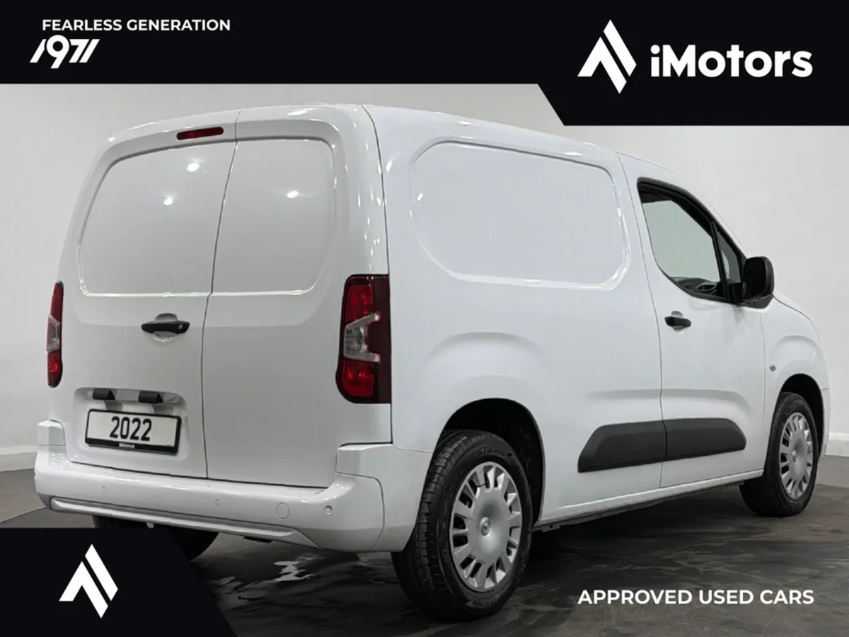 Vauxhall Combo L1H1 1.5 Turbo D 2000 Sportive | Ca - Image 3