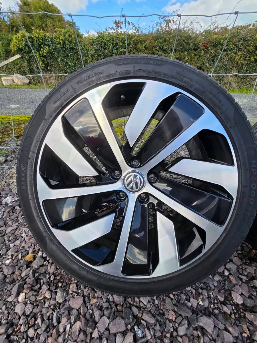19inch vw alloys - Image 2