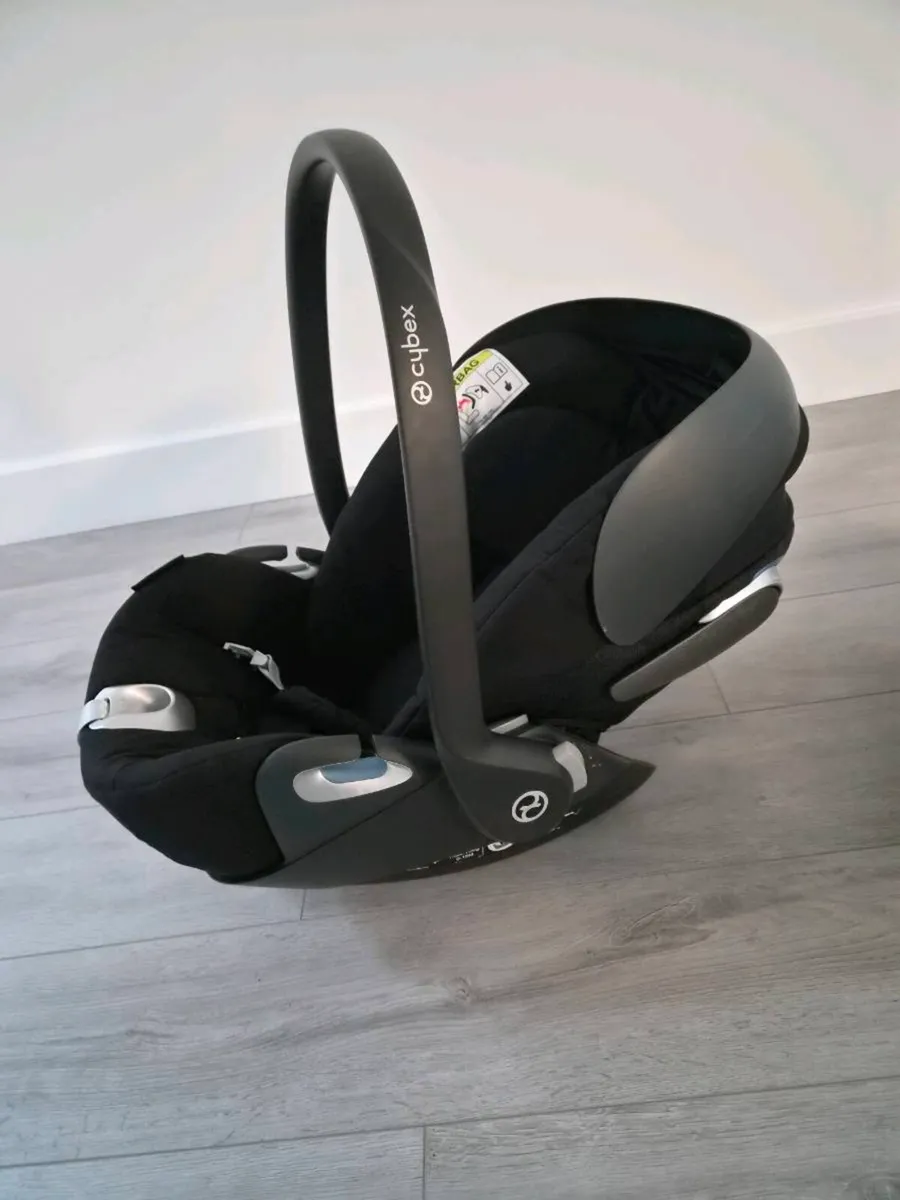 Cybex car seat - Image 4